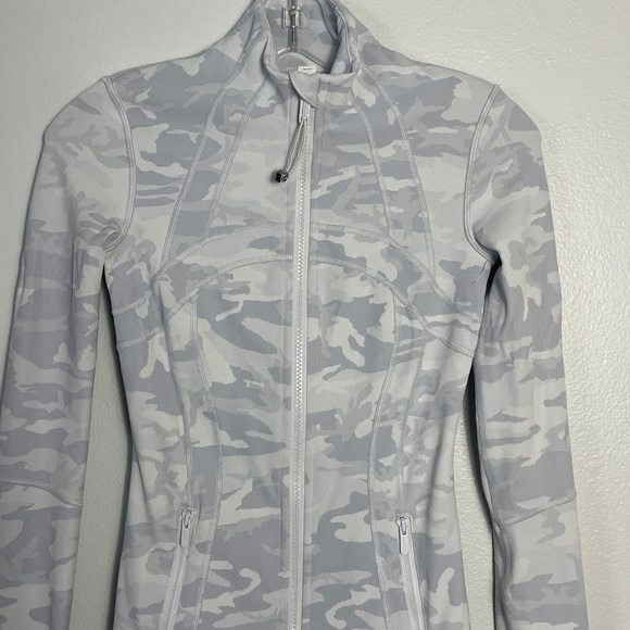 Lululemon Define Camo Jacket Incognito Alpine White Multi Color Size 2 - Picture 3 of 14